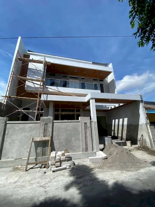 Rumah cantik estetik dijual solo sumber manahan banjarsari 2 M