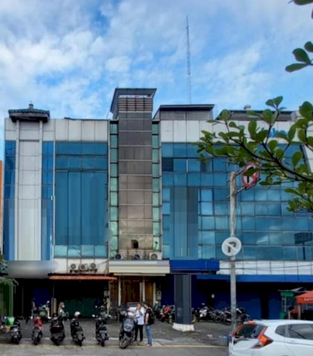 Ruko 4 lantai siap pakai luas 4x12,7 51m2 di Rawamangun Jakarta Timur