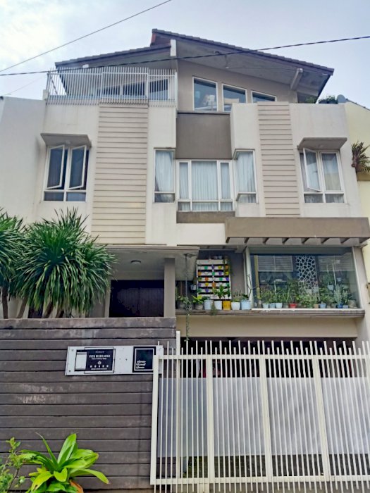 Dijual Rumah Tinggal Beserta Kos2an