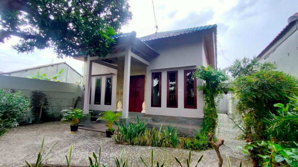 1215. Dijual rumah murah dekat laut, Villa di Jl Bangka, Banyuwangi