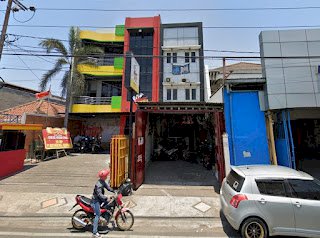 203_Dijual Ruko SHM 3 Lantai LT 120m LB 240m di jalan Raya Kenjeran