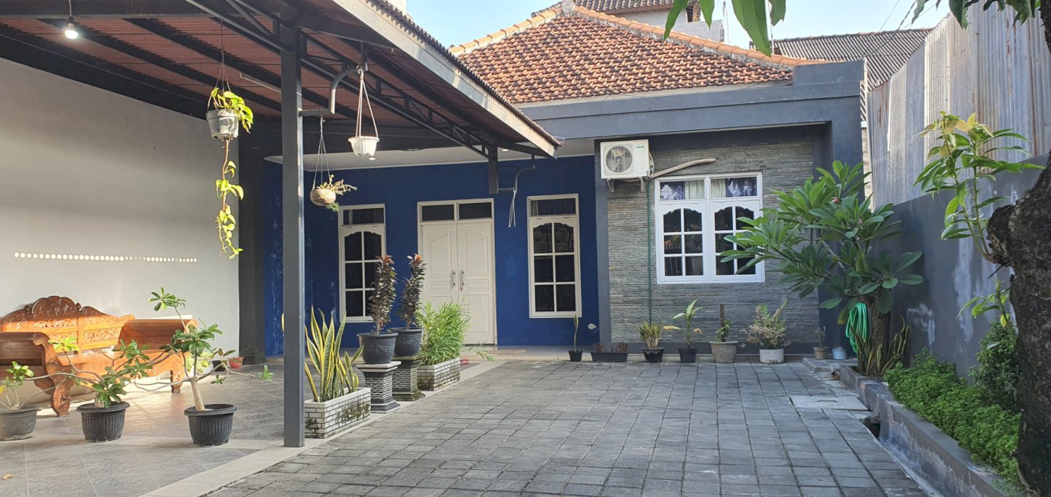 RUMAH DEKAT JALAN UTAMA PURA DEMAK DENPASAR