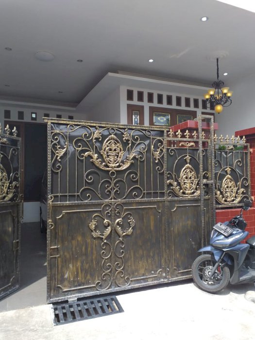 BU!! Rumah dijual cepat Beserta isinya Daerah Pondok Kopi,Jakarta Timur