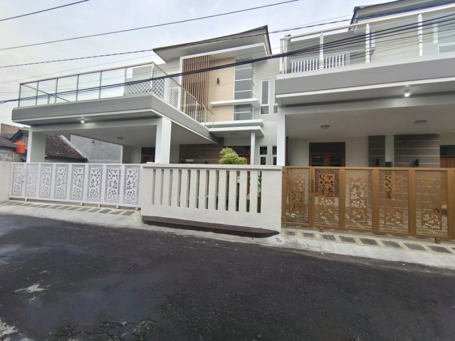 DI JUAL RUMAH DI MAGUWOHARJO