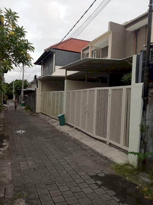 RUMAH MINIMALIS MODERN MONANG MANING DENPASAR