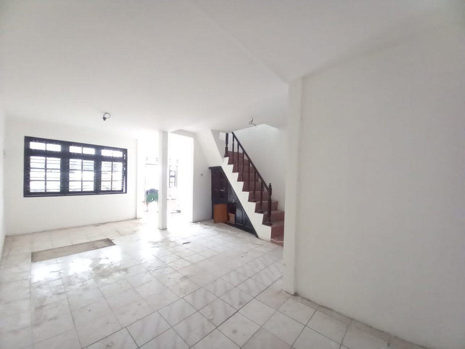 Dijual Rumah Cipondoh