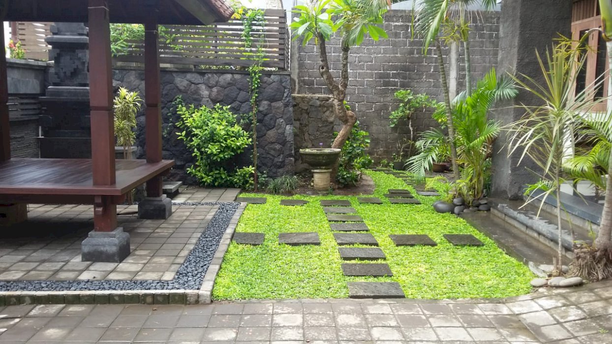 Dijual rumah kawasan jl moh yamin renon denpasar