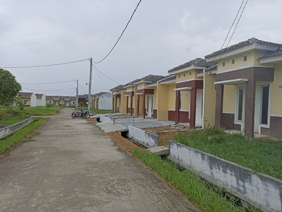Rumah komersil 22/72 dekat stasiun cikarang