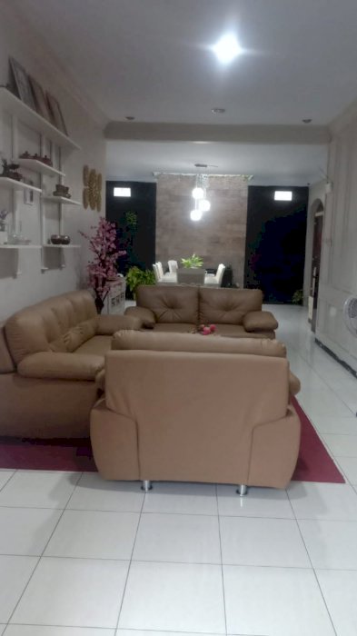 Dijual rumah baru plus perabotan