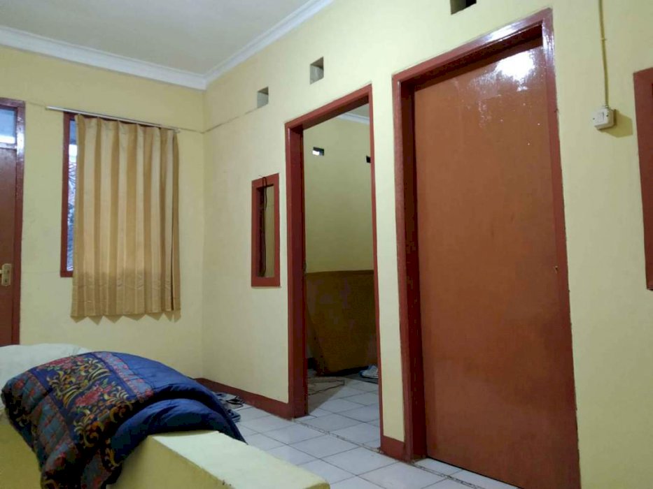Dijual cepat rumah karena butuh