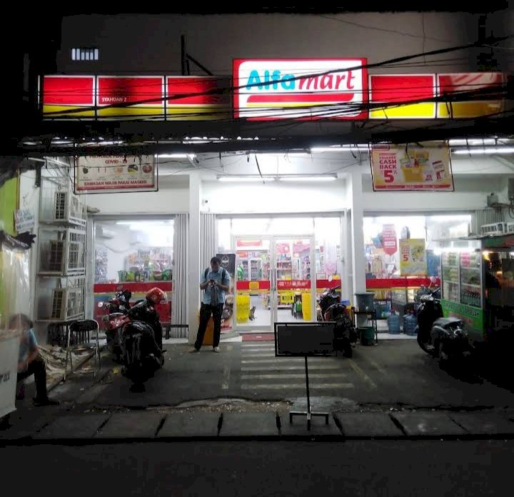 Luas tanah 532 meter tempat sangat ramai d pinggir jalan Binus jakbar