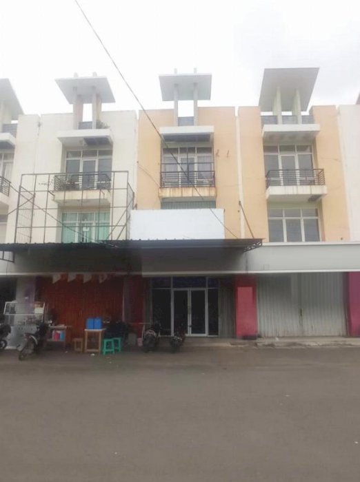 Ruko Ifolia 3 lantai siap pakai 5x20 100m2 HI Harapan Indah Bekasi