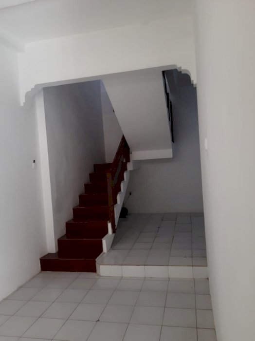 Rumah 2 lantai siap huni lingkungan asri  di klipang