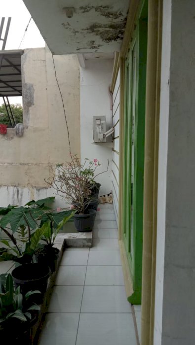 Jual rumah second di perumahan dukuh zamrud Luas bangunan 140 MM