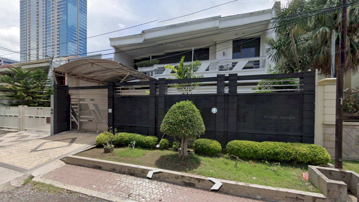 Rumah Dharmahusada Indah Jalan Kembar Mainroad Dekat Galaxy Mall