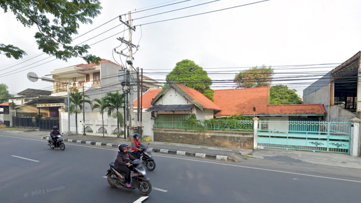 Rumah Raya Ir Soekarno MERR Komersial Strategis Surabaya Timur