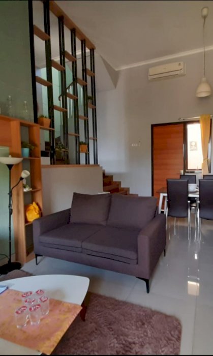 DI JUAL RUMAH STRATEGIS DI JALAN RAMBUTAN JATI MURNI BEKASI