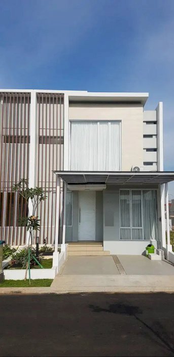 Rumah 2 lantai siap huni 7x15 105m2 Type 3KT Cluster Yarra JGC Jakarta Garden City Cakung