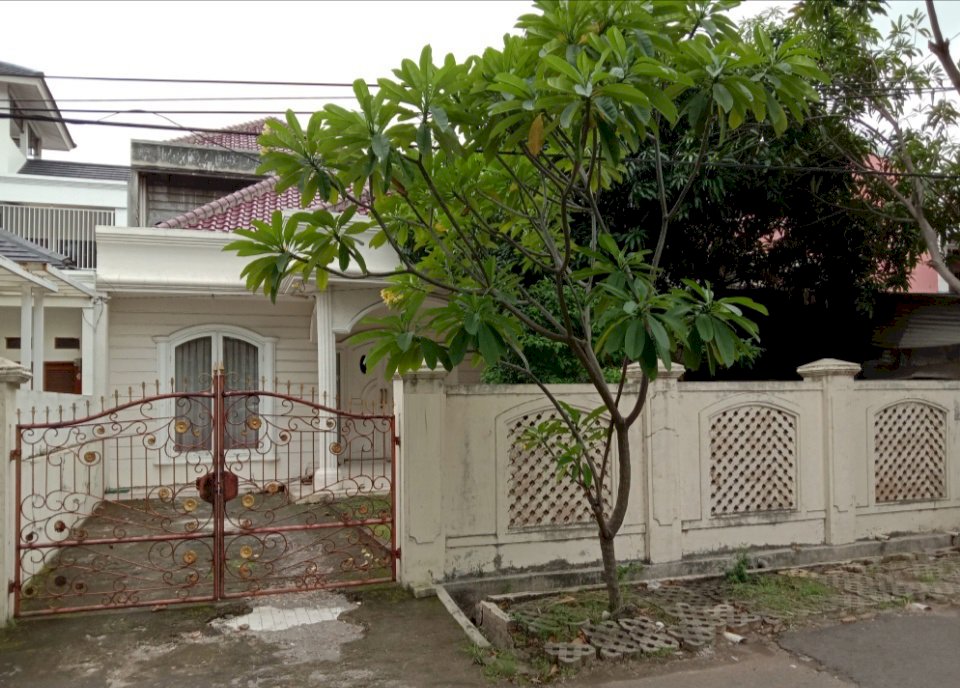 Rumah 2lt siap huni 12x25 310m type 4KT Pulogebang Permai Cakung Jakarta Timur