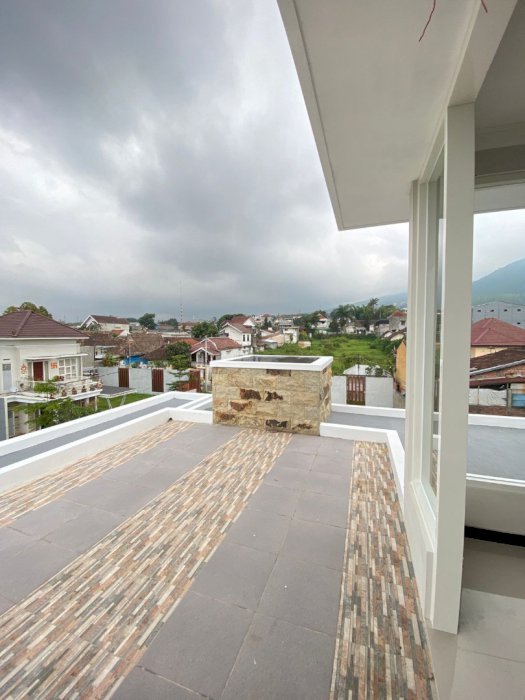 DIJUAL RUMAH MEWAH KOTA BATU