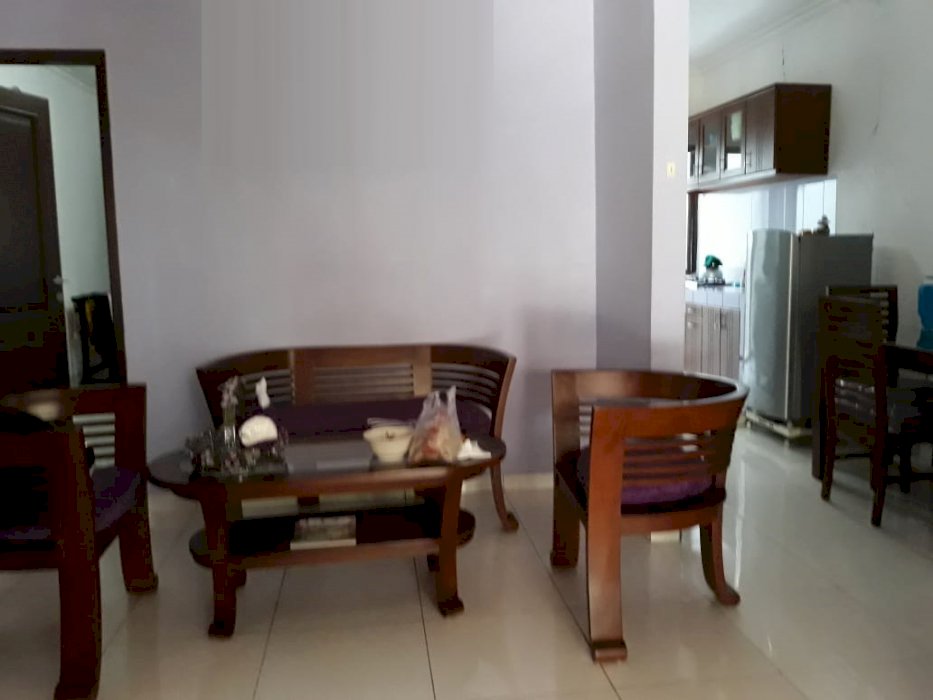 Rumah siap huni 2 lantai luas 6x16 96m2 type 3KT Cluster Valeria Metland Menteng Cakung