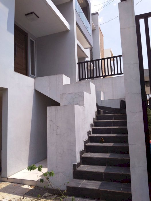 For Sale Daan Mogot Baru Jakarta Barat Lokasi Strategis