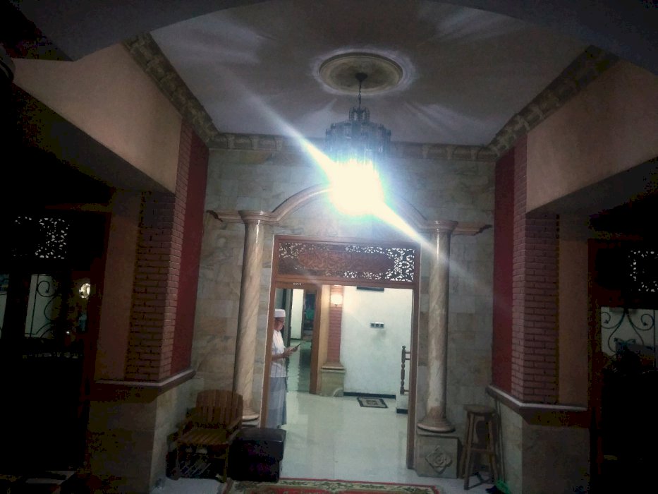 Rumah 2 Lantai plus tempat Usaha Pinggir Jalan Utama