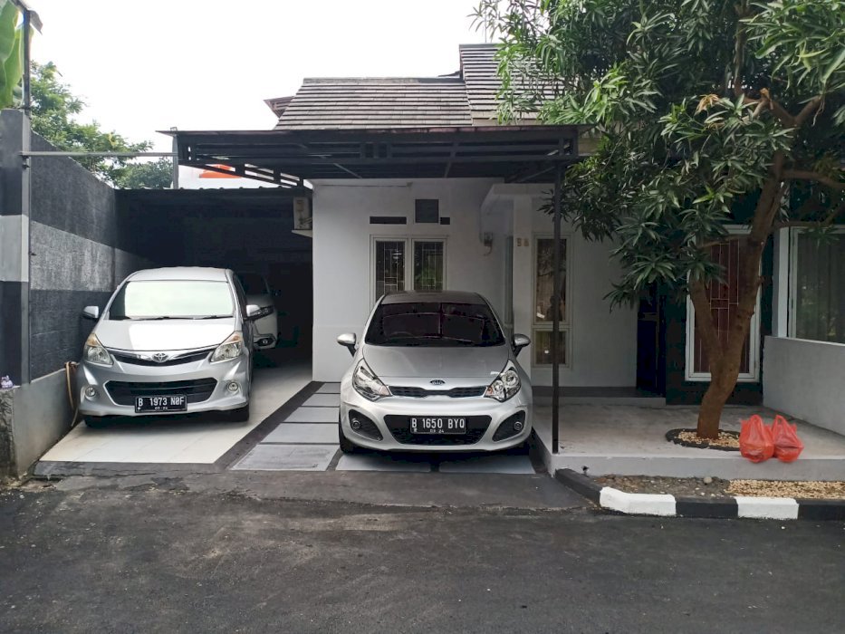 Jual Murah Rumah Komplek Pesona Mozaik Dekat Pintu Tol Gaplek, Tangsel