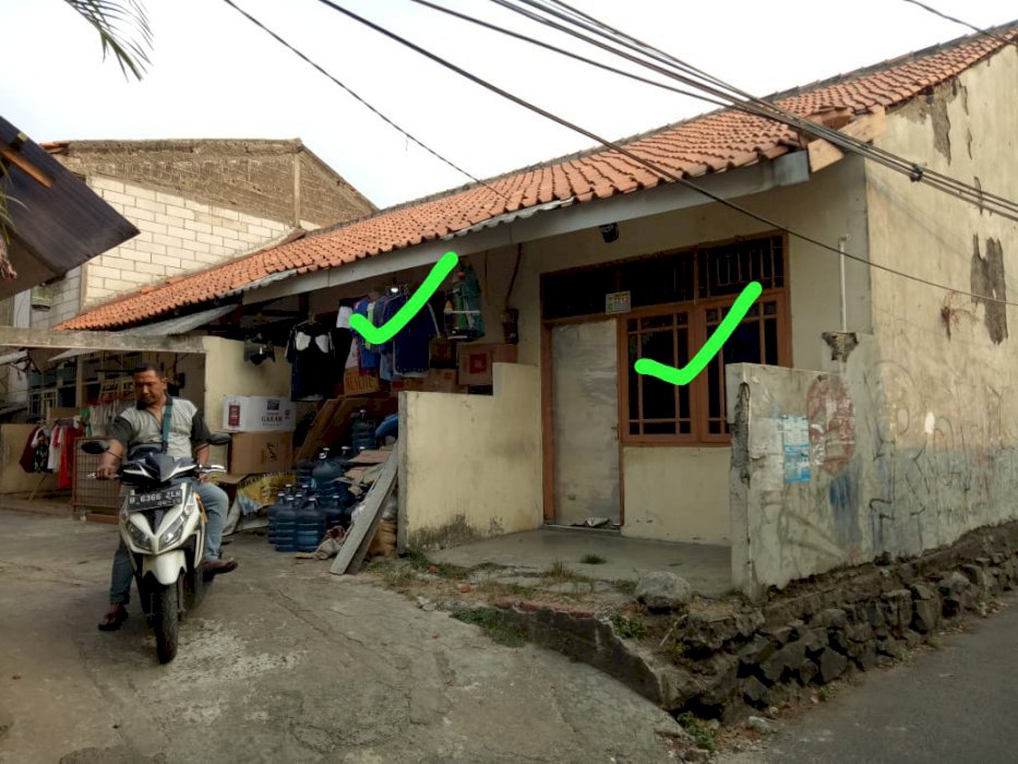 Rumah Kontrakan Dua Pintu di Kreo Batas
