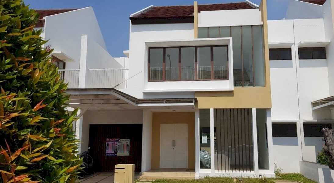 Rumah 2lt 10x20 200m Type 4KT Cluster Lantana JGC Jakarta Garden City