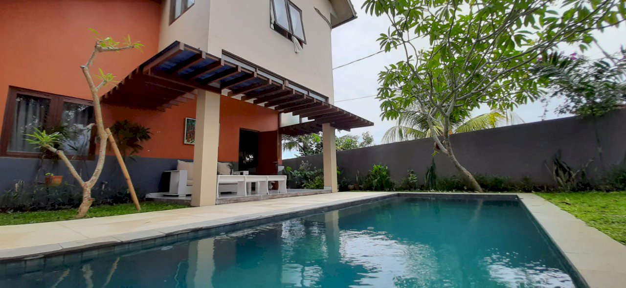 VILLA CANTIK BALANGAN JIMBARAN KUTA SELATAN FULL FURNISH