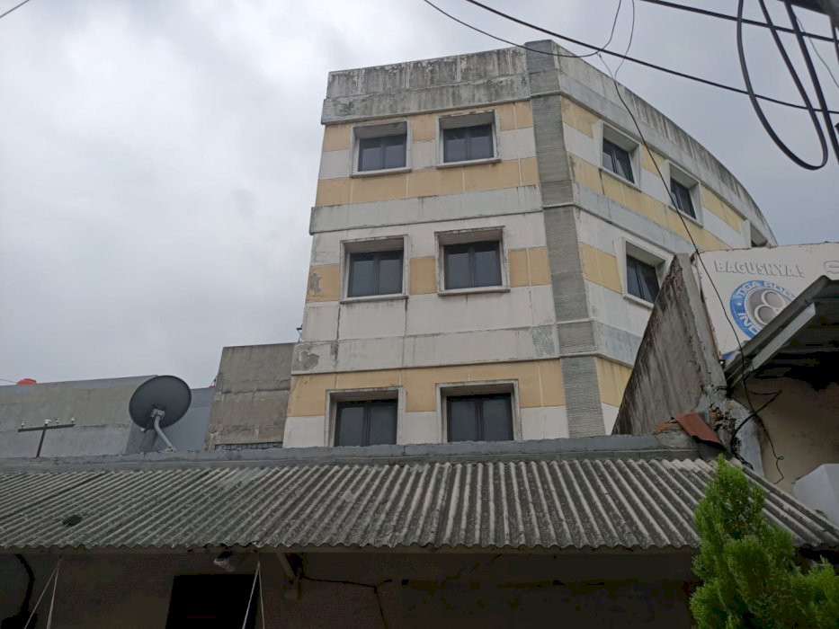 Ruko siap pakai dengan luas 5x20 100m2 Pasar Baru Jakarta Pusat