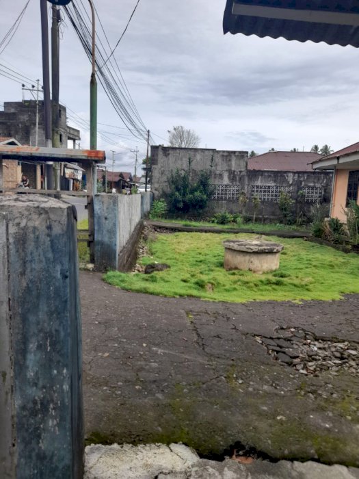 Menjual Tahan seluruhnya