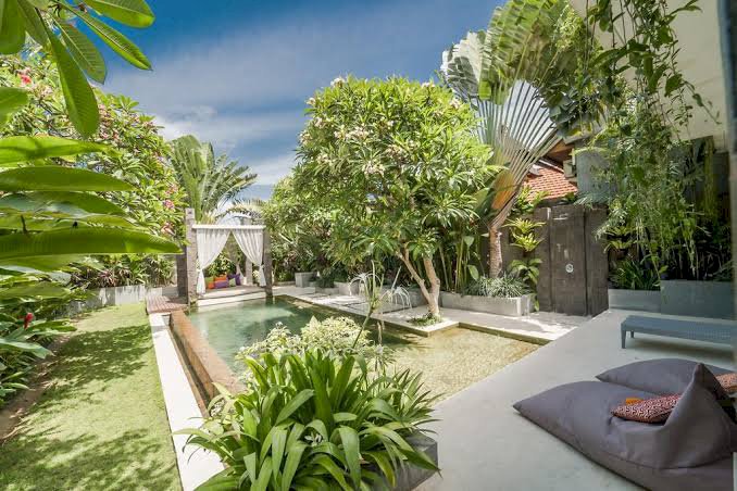 Freehold Cozy 3 Bedrooms Modern Villa in Kerobokan Bali