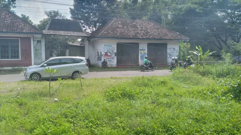 Dijual tanah bonus bagunan di wedomartani,ngemplak,sleman,yogyakarta
