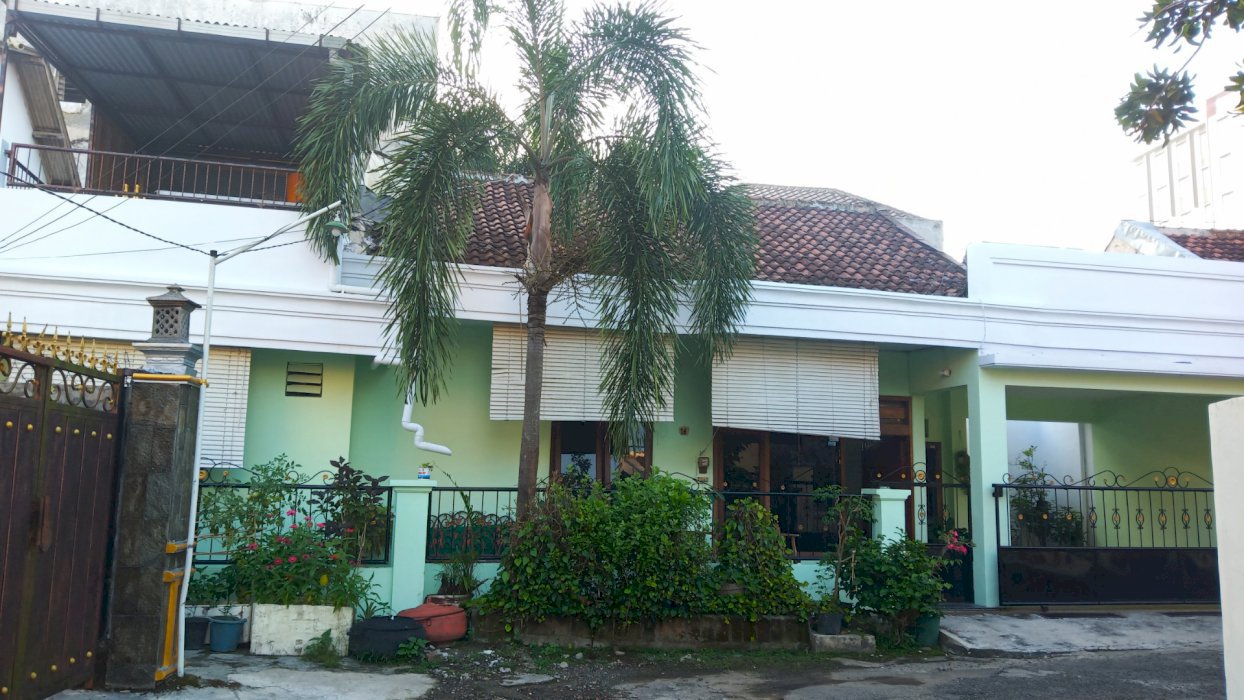 RUMAH AREA KAMPUS 207 M2, TANPA PERANTARA