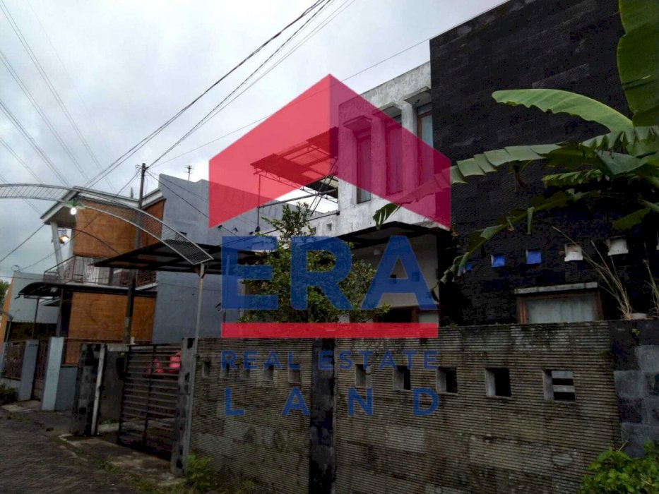 Rumah 2 Lantai di Jl. Cempaka, Sekarpuro Jl. Cempaka Pakis, Malang