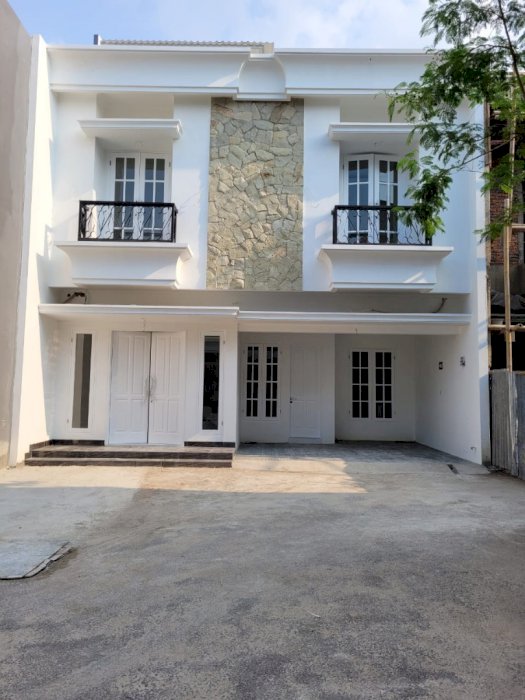 Dijual Rumah Baru On Progres Dalam Cluster Di Pondok Bambu.