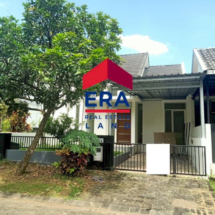Dijual Rumah Greenwood Golf Greenwood Golf Araya Blimbing, Malang