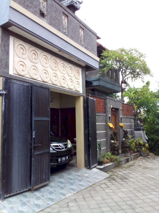 Dijual rumah lantai 2 kawasan jl Hangtuah Sanur kaja