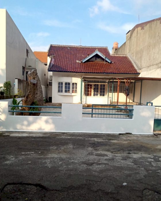 DI JUAL RUMAH STRATEGIS DI KEBAYORAN LAMA