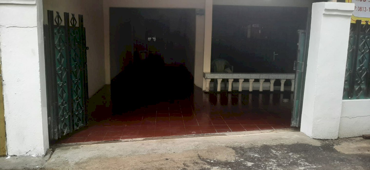 DIJUAL RUMAH DI KEMANGGISAN,PALMERAH,JAKBAR,SHM,PBB,154M((8,5 MX18m))