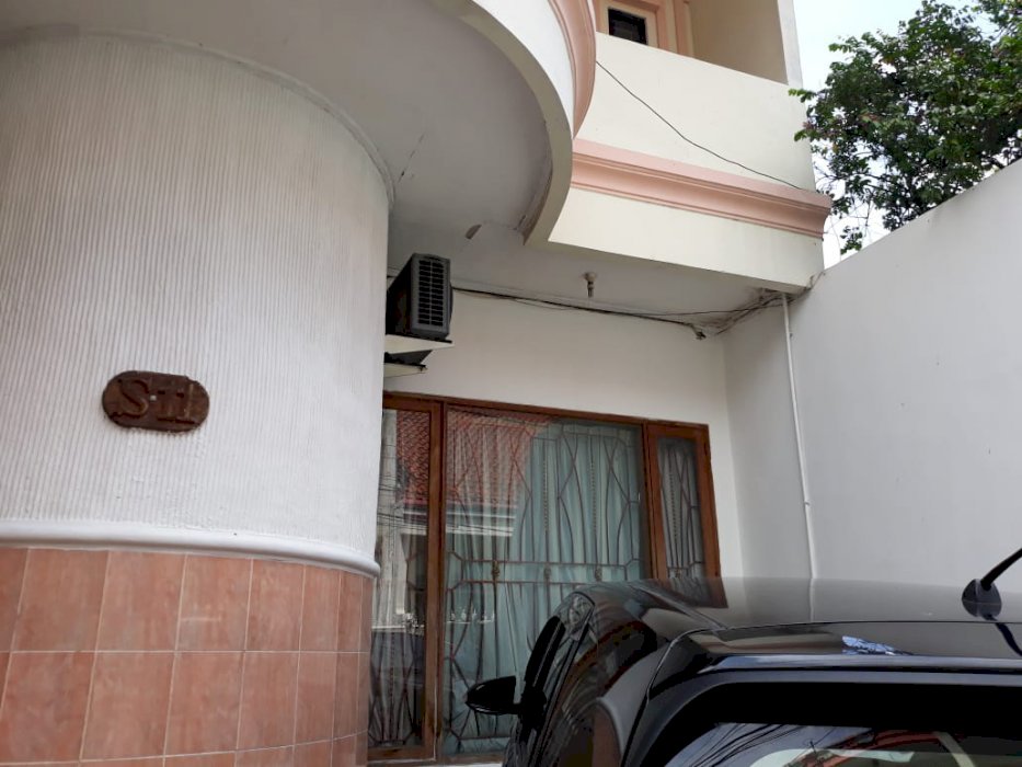 Rumah besar di kelapa gading