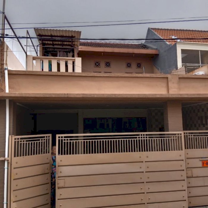 RUMAH BAGUS TERAWAT KEBRAON SELATAN