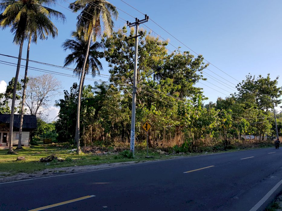 JUAL LAHAN PINGGIR JALAN DAERAH PARIWISATA ANYER BANTEN