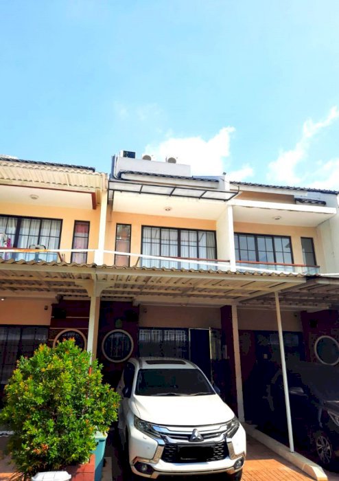 For Sale Greenlake City Cluster East Asia Furnished Cantik 3 lantai