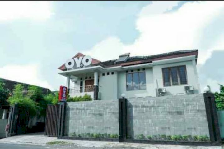 Dijual Rumah Homestay Mewah + Kolam Renang dkt UGM,FullFurnish