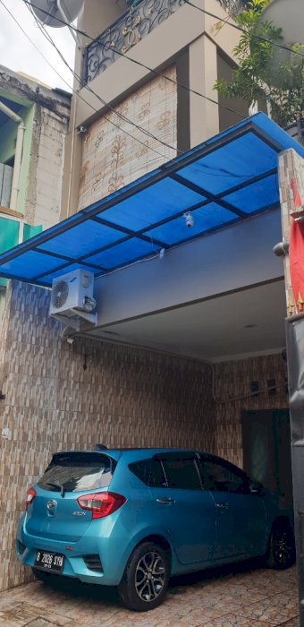 Dijual murah rumah full furnished minimalis modern 3 lantai