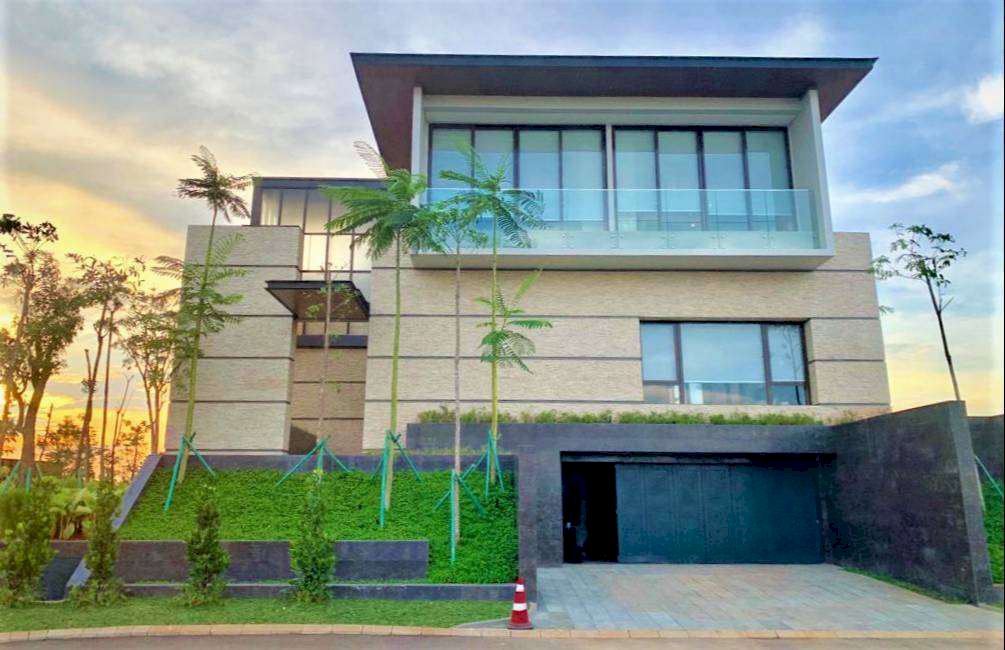 Rumah Premium Toba Lake Villas uk 18x28 pinggir Danau ASYA JGC Cakung