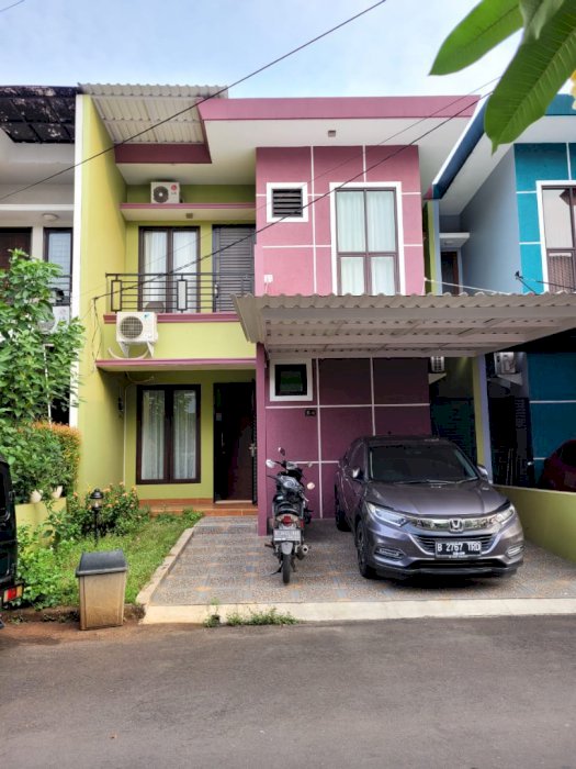 Dijual Cepat Rumah Masih Fres Dalam Town House Mewah Lokasi Strategis